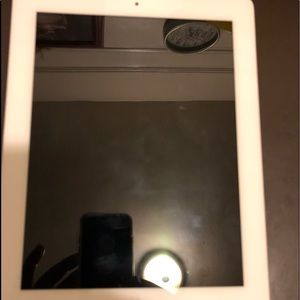 Apple iPad and Samsung J7 phone no scratches .